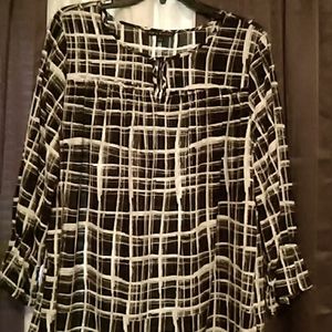 Ladies blouse, size large, Zac & Rachel